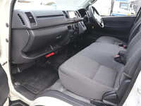 トヨタハイエースバン小型（2t・3t）[写真32]