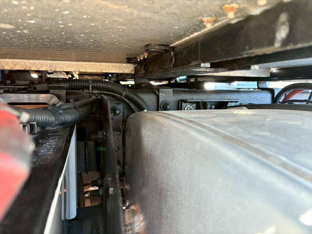 日野プロフィアトレーラーヘッド（トラクターヘッド）大型（10t）[写真13]