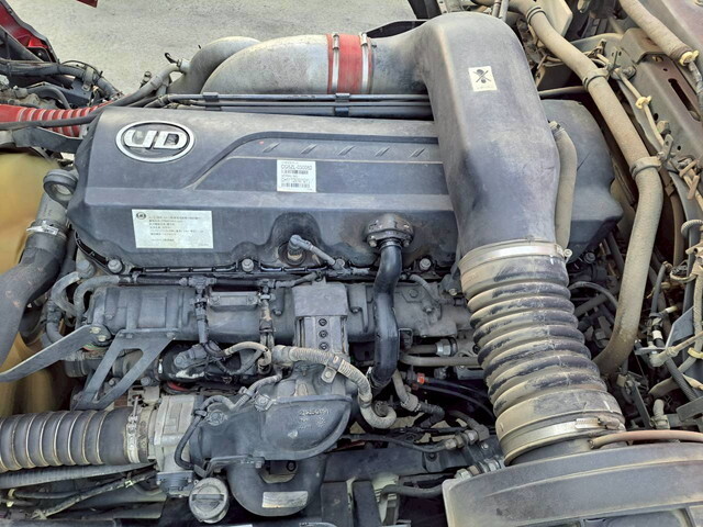 UDトラックスクオンヒップリフター大型（10t）[写真11]