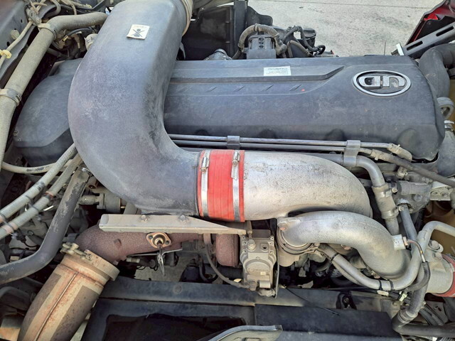 UDトラックスクオンヒップリフター大型（10t）[写真12]