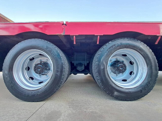 UDトラックスクオンヒップリフター大型（10t）[写真18]