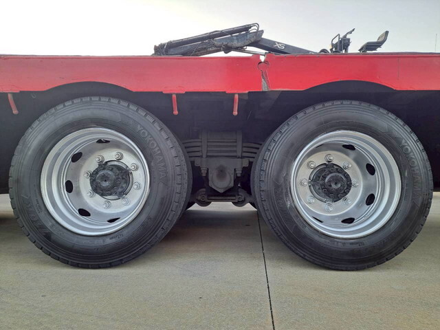 UDトラックスクオンヒップリフター大型（10t）[写真22]