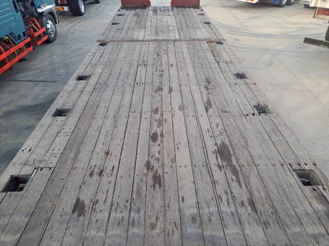 UDトラックスクオンヒップリフター大型（10t）[写真26]