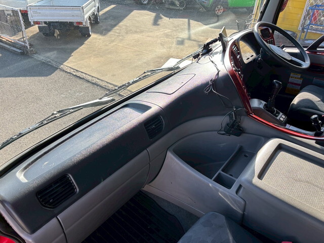 UDトラックスクオンヒップリフター大型（10t）[写真32]