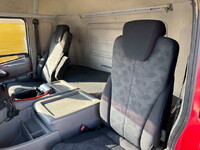 UDトラックスクオンヒップリフター大型（10t）[写真35]