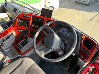 UDトラックスクオンヒップリフター大型（10t）[写真37]