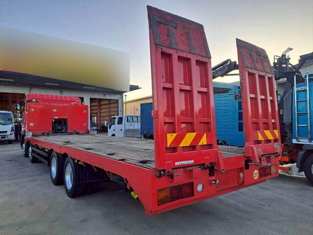 UDトラックスクオンヒップリフター大型（10t）[写真04]