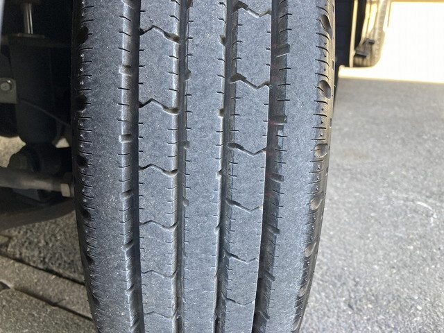 日産アトラス平ボディ小型（2t・3t）[写真12]