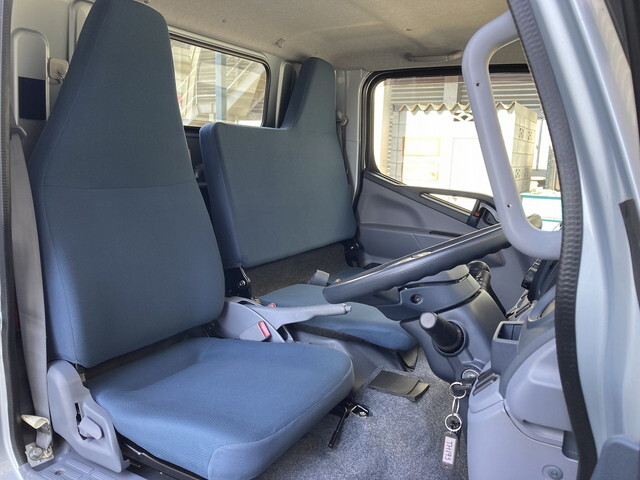 日産アトラス平ボディ小型（2t・3t）[写真14]