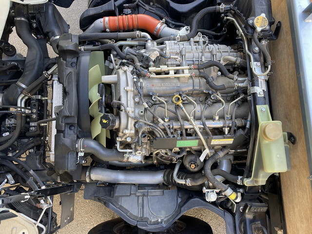 日産アトラス平ボディ小型（2t・3t）[写真05]