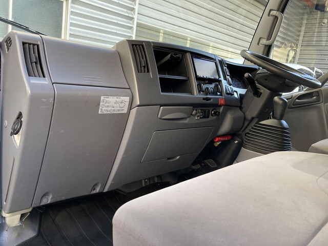 いすゞエルフアルミバン小型（2t・3t）[写真19]