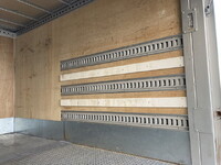 いすゞエルフアルミバン小型（2t・3t）[写真23]