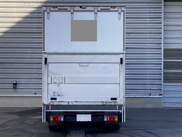 いすゞエルフアルミバン小型（2t・3t）[写真04]