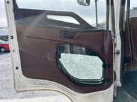 日野レンジャーアルミウイング中型（4t）[写真17]