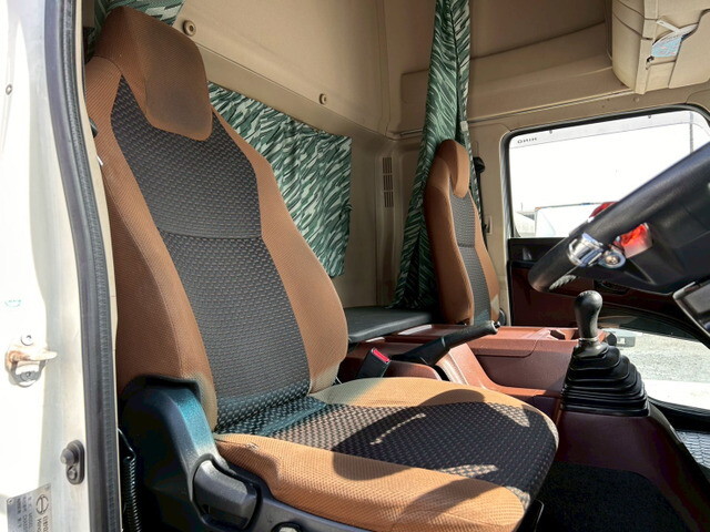 日野レンジャーアルミウイング中型（4t）[写真05]