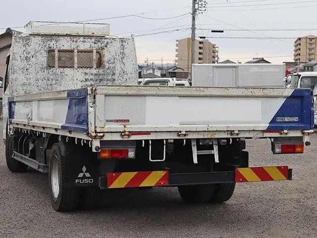 三菱ふそうキャンター平ボディ小型（2t・3t）[写真03]