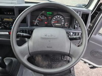 いすゞエルフ平ボディ小型（2t・3t）[写真32]