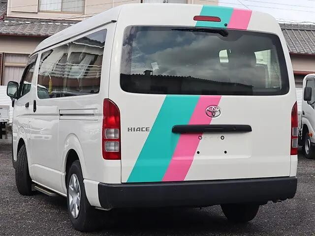 トヨタハイエースアルミバン小型（2t・3t）[写真03]