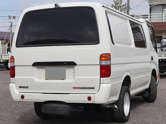 日野デュトロパネルバン小型（2t・3t）[写真04]