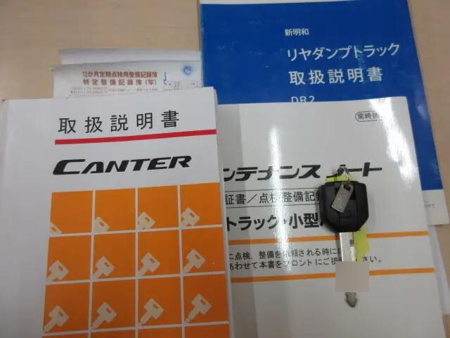 三菱ふそうキャンターダンプ小型（2t・3t）[写真05]