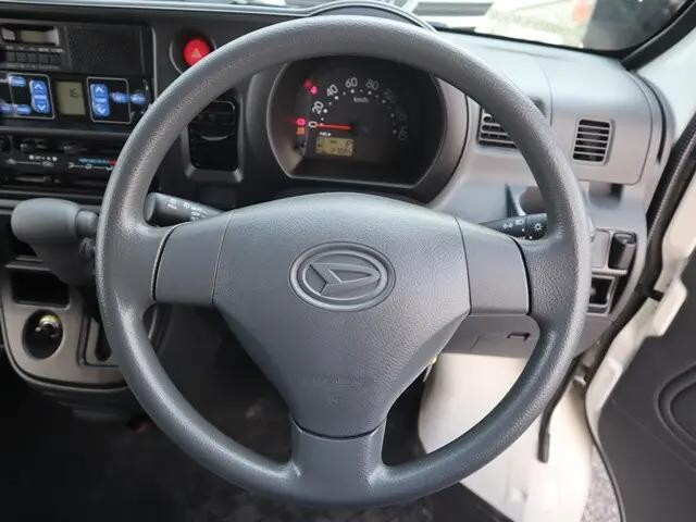 ダイハツハイゼット冷凍車（冷蔵車）小型（2t・3t）[写真31]