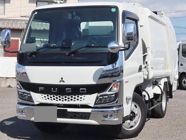 三菱ふそうキャンターパッカー車（塵芥車）小型（2t・3t）[写真03]