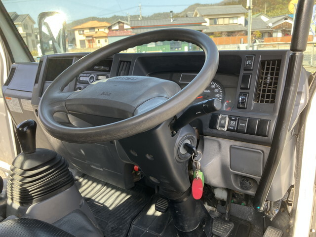 いすゞエルフダンプ小型（2t・3t）[写真32]