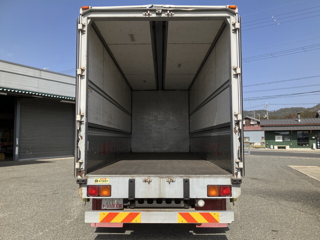 いすゞフォワードアルミウイング中型（4t）[写真13]