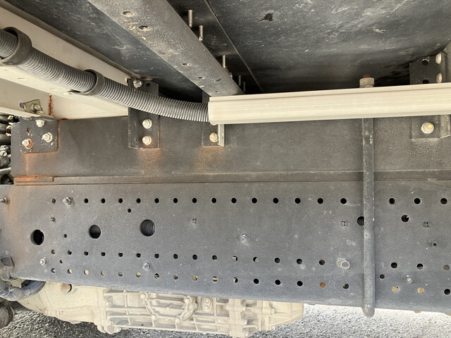 いすゞフォワードアルミウイング中型（4t）[写真25]