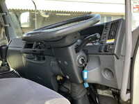 いすゞフォワードアルミウイング中型（4t）[写真34]