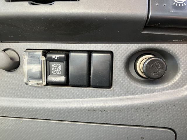 いすゞフォワードアルミウイング中型（4t）[写真37]