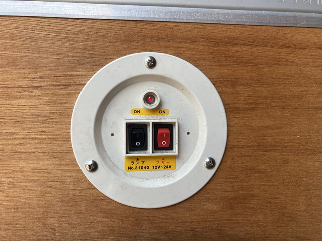 いすゞエルフアルミバン小型（2t・3t）[写真15]