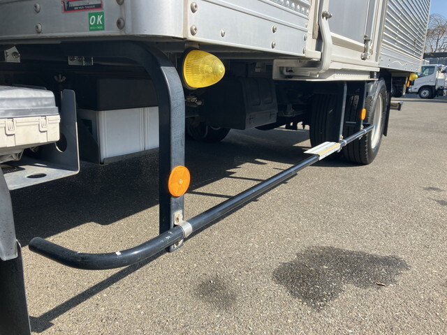 いすゞエルフアルミバン小型（2t・3t）[写真19]