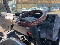 いすゞエルフアルミバン小型（2t・3t）[写真34]