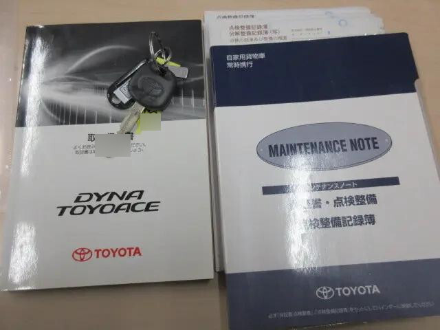 トヨタトヨエース平ボディ小型（2t・3t）[写真05]