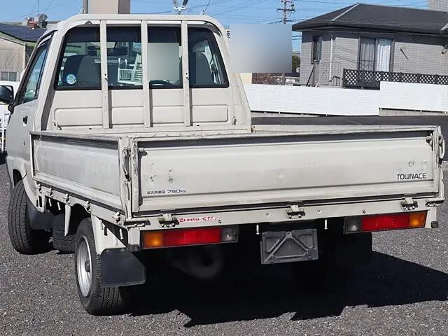 トヨタタウンエース平ボディ小型（2t・3t）[写真03]