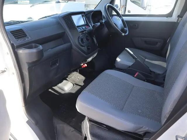 トヨタタウンエース平ボディ小型（2t・3t）[写真30]