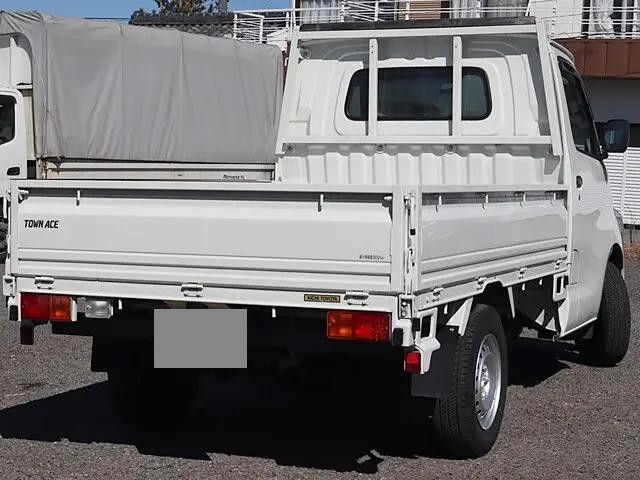 トヨタタウンエース平ボディ小型（2t・3t）[写真04]
