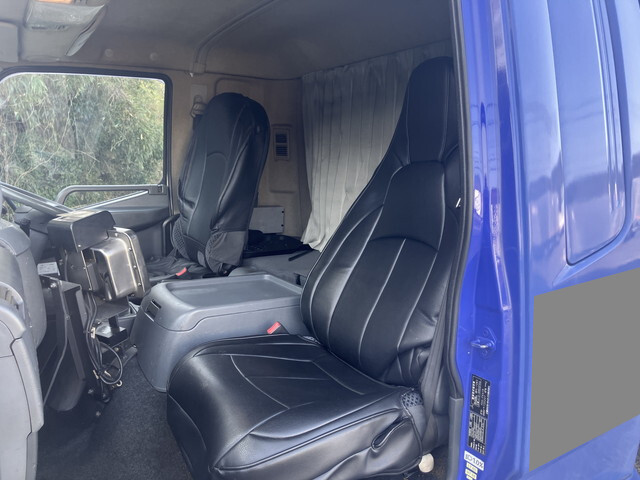 三菱ふそうファイターパッカー車（塵芥車）中型（4t）[写真30]