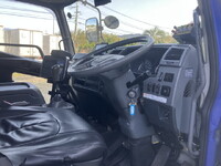 三菱ふそうファイターパッカー車（塵芥車）中型（4t）[写真34]