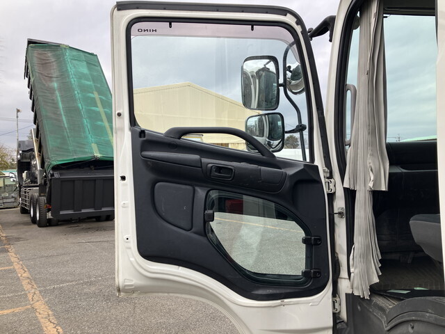 日野レンジャークレーン5段増トン（6t・8t）[写真29]