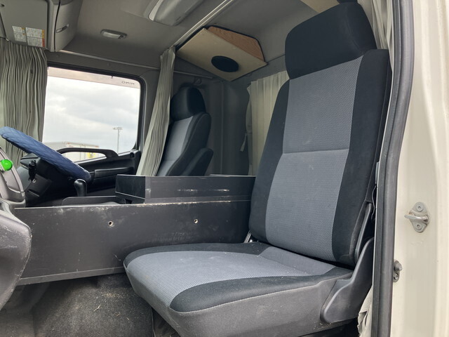 日野レンジャークレーン5段増トン（6t・8t）[写真32]