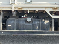 いすゞエルフクレーン3段小型（2t・3t）[写真27]