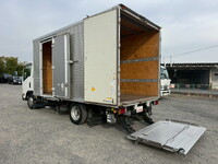 いすゞエルフアルミバン小型（2t・3t）[写真13]