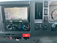 いすゞエルフアルミバン小型（2t・3t）[写真37]