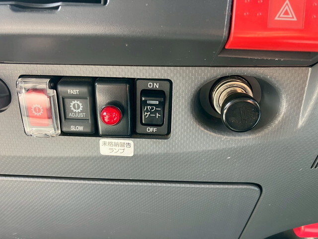 いすゞエルフアルミバン小型（2t・3t）[写真37]