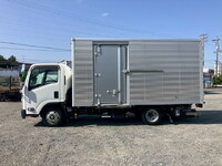 いすゞエルフアルミバン小型（2t・3t）[写真06]