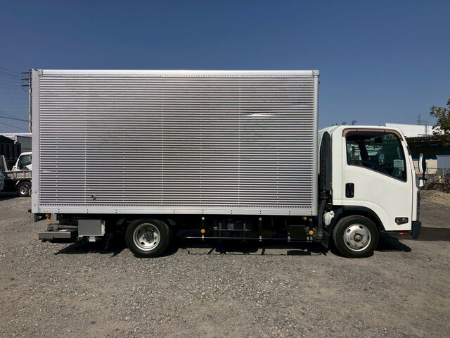 いすゞエルフアルミバン小型（2t・3t）[写真07]