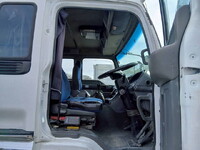 いすゞギガアルミブロック大型（10t）[写真21]