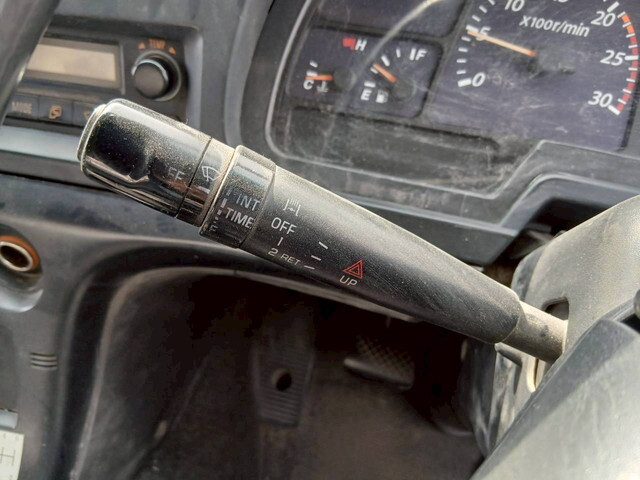 いすゞギガアルミブロック大型（10t）[写真28]